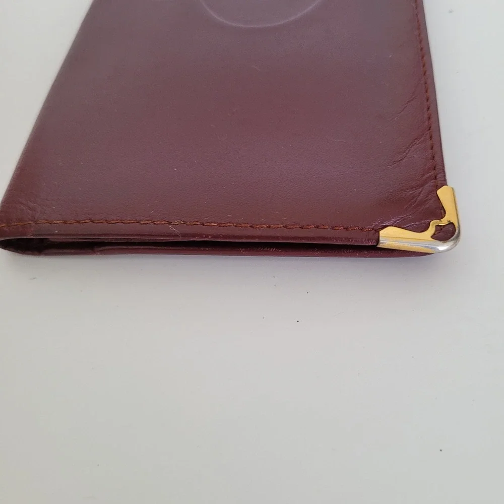 Cartier authentic must